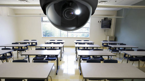 Huế lắp camera trong trường học ngăn chặn lạm dụng tình dục