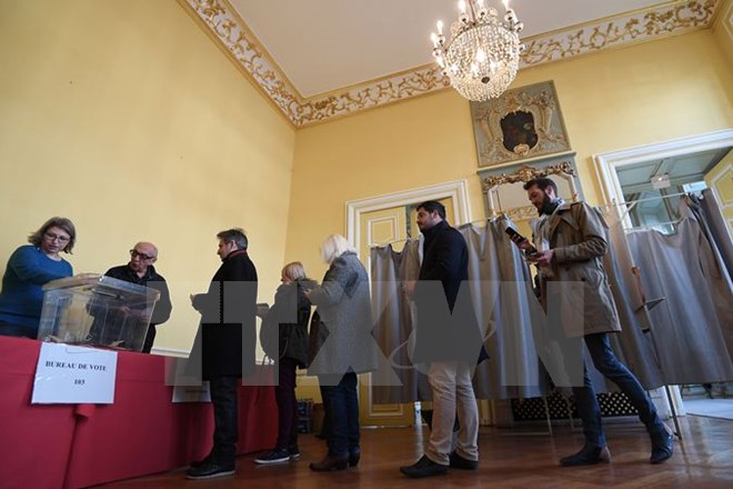 Bầu cử tổng thống Pháp: Ứng cử viên cực hữu Marine Le Pen dẫn đầu