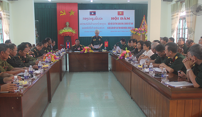 CCB tỉnh Quảng Bình-Khăm Muộn đoàn kết, giúp nhau cùng phát triển