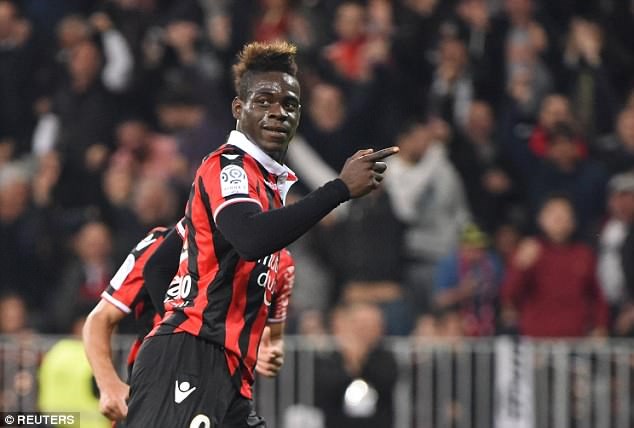 Mario Balotelli lập công khiến PSG sắp thành cựu vương Ligue 1