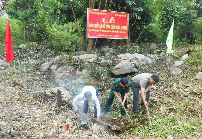 Khởi công giếng nước cho đồng bào dân tộc xã Tân Trạch