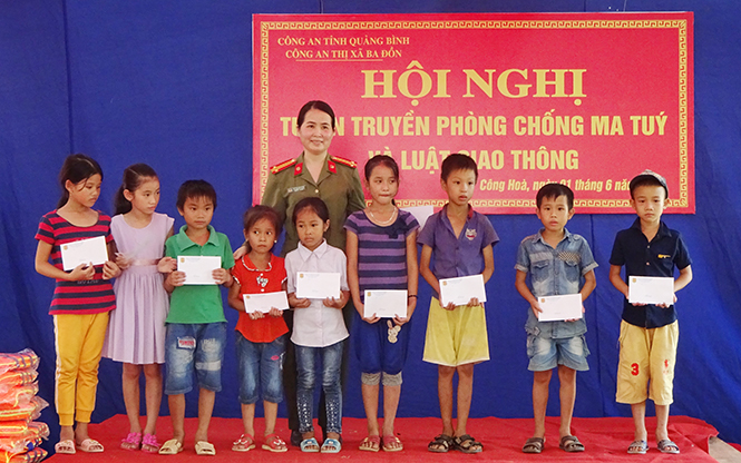 Tuyên truyền phòng chống ma túy và pháp luật ATGT
