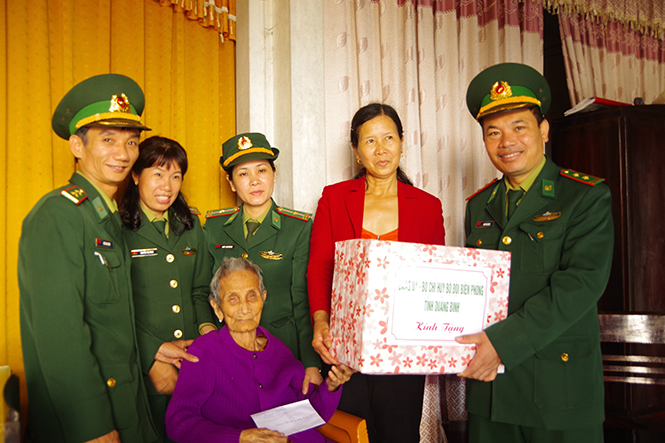 Xung kích, tình nguyện vì cuộc sống cộng đồng