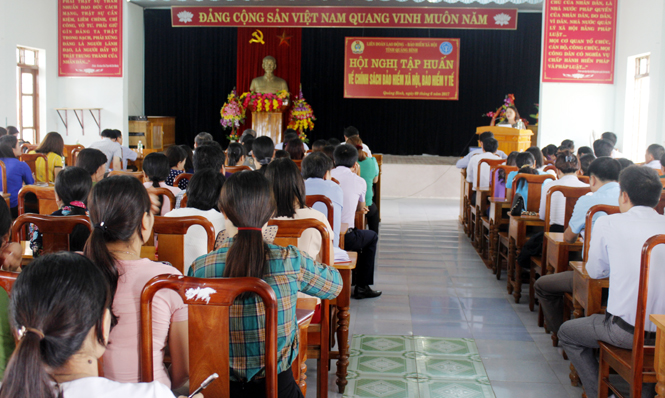 LĐLĐ - BHXH tỉnh: Tập huấn và đối thoại về chính sách BHXH, BHYT với đoàn viên, người lao động