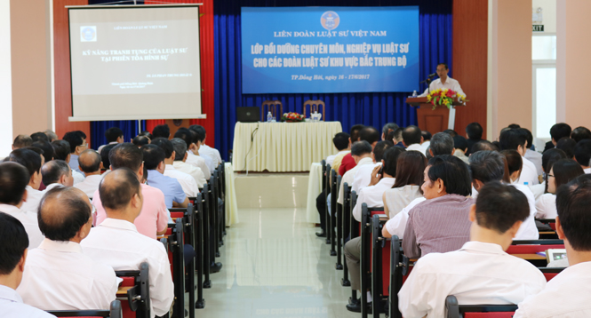 Bồi dưỡng chuyên môn, nghiệp vụ luật sư cho các Đoàn luật sư khu vực Bắc Trung bộ