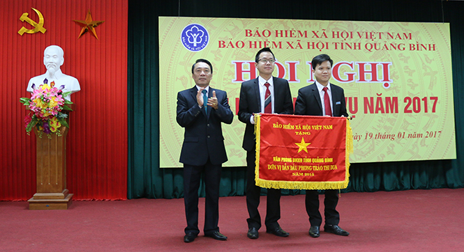 Phấn đấu đến năm 2020, hơn 90% dân số tham gia bảo hiểm y tế