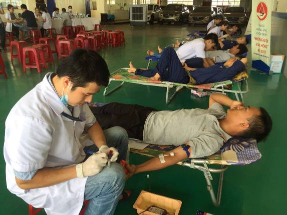 Công ty CP ô tô Trường Hải-Chi nhánh Quảng Bình: Tổ chức hiến máu tình nguyện