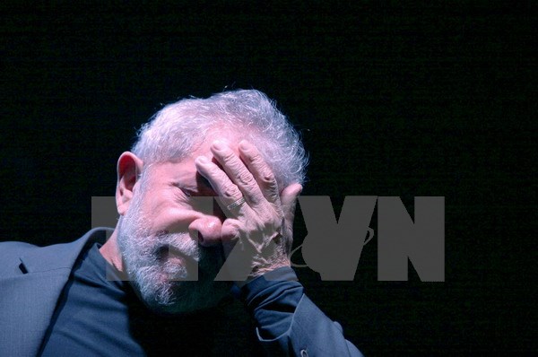 Cựu Tổng thống Brazil Lula bị tuyên án hơn 9 năm tù giam