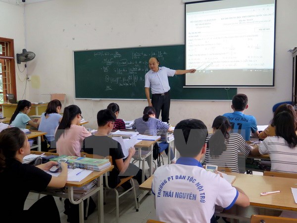 Ra quy định mới về định mức người làm việc trong trường học