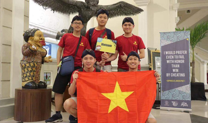 Nguyễn Thế Quỳnh lần thứ hai đoạt huy chương vàng Olympic Vật lý thế giới