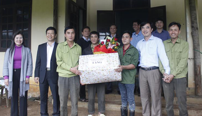 Nhiều hoạt động ý nghĩa hướng về đoàn viên, người lao động