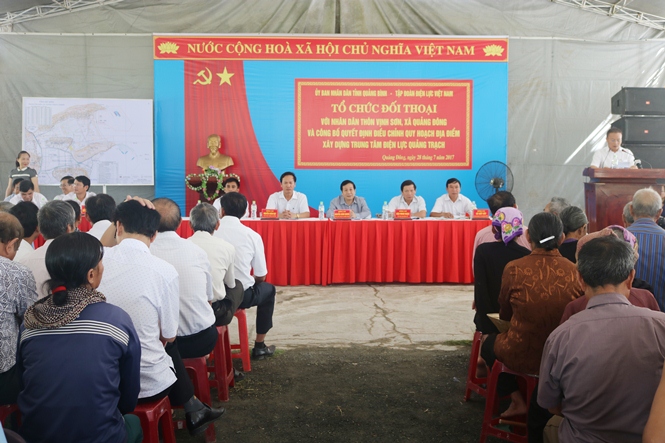 Lãnh đạo UBND tỉnh đối thoại với người dân thôn Vĩnh Sơn, xã Quảng Đông