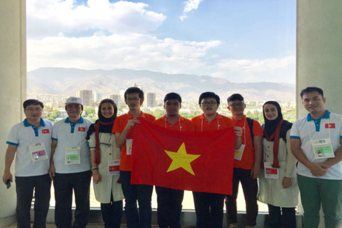 Việt Nam đoạt 1 HCV và 2 HCĐ Olympic Tin học quốc tế năm 2017