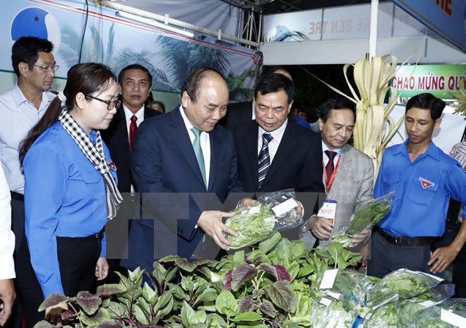 Khi Thủ tướng làm tiếp thị, kết nối thương hiệu Việt ra thế giới