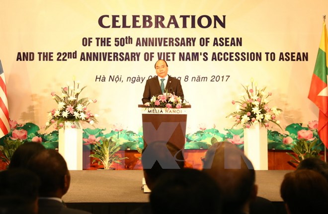 Thủ tướng Nguyễn Xuân Phúc chủ trì lễ kỷ niệm 50 năm thành lập ASEAN