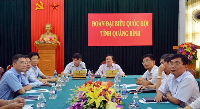 Ủy ban Thường vụ Quốc hội chất vấn Bộ trưởng Bộ Xây dựng