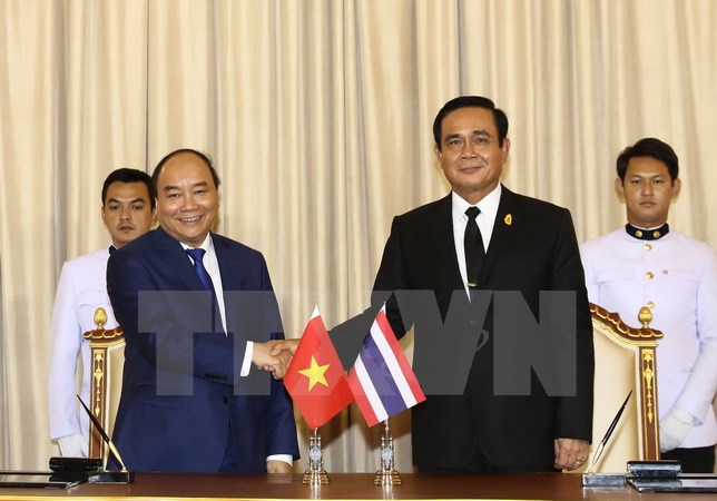 Thủ tướng Nguyễn Xuân Phúc hội đàm với Thủ tướng Thái Lan