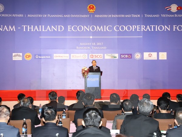 Thủ tướng dự Diễn đàn hợp tác kinh tế Việt Nam-Thái Lan