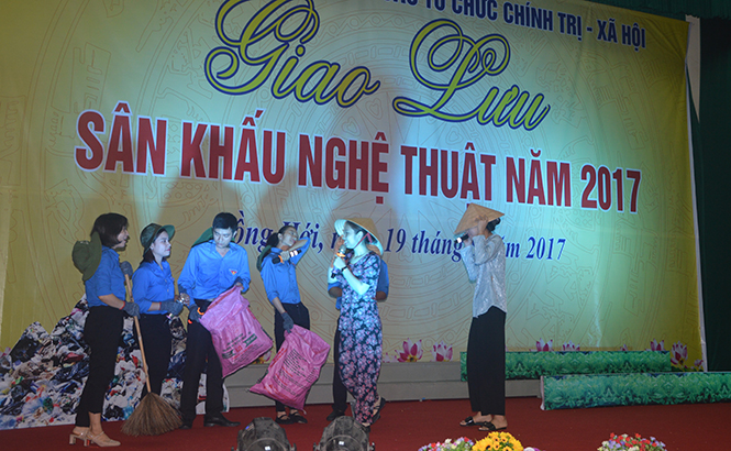 Giao lưu văn nghệ Khối thi đua Mặt trận và các tổ chức chính trị-xã hội