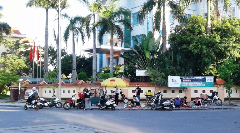 TP. Đồng Hới: Cần chấn chỉnh hoạt động của các chợ tự phát