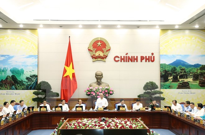 Thủ tướng: Xử lý các vướng mắc thủ tục hành chính ngay trong tháng 9