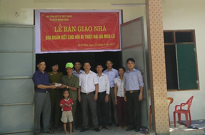 Minh Hóa: Hỗ trợ làm nhà ở cho 3 chị em mồ côi ở xã Hóa Thanh