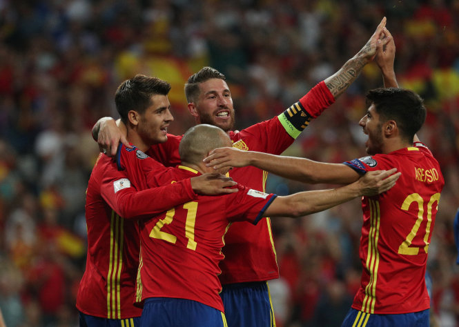 Thắng đậm Ý, Tây Ban Nha tiến gần vé dự World Cup 2018