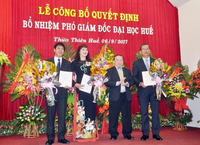 Công bố quyết định bổ nhiệm ba Phó Giám đốc của Đại học Huế