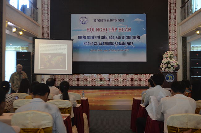 Tập huấn tuyên truyền về biển, đảo, bảo vệ chủ quyền Hoàng Sa, Trường Sa và chính sách, pháp luật BHXH, BHYT