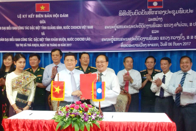 Hội đàm, ký kết biên bản phối hợp tìm kiếm, quy tập hài cốt liệt sĩ