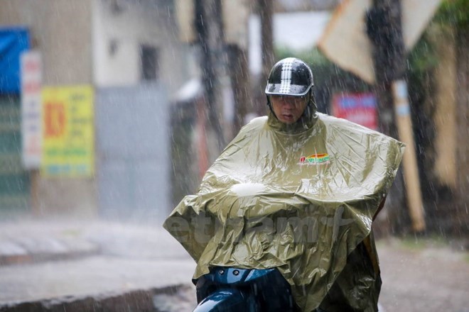 Bắc Bộ vẫn có mưa lớn diện rộng, Trung Bộ chấm dứt nắng nóng