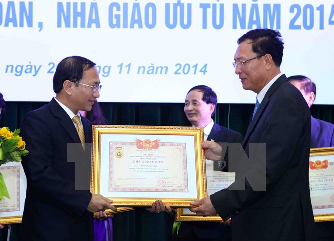 Thành lập Hội đồng cấp Nhà nước xét tặng danh hiệu nhà giáo