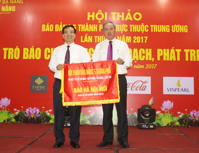 "Vai trò báo chí trong quy hoạch, phát triển đô thị"