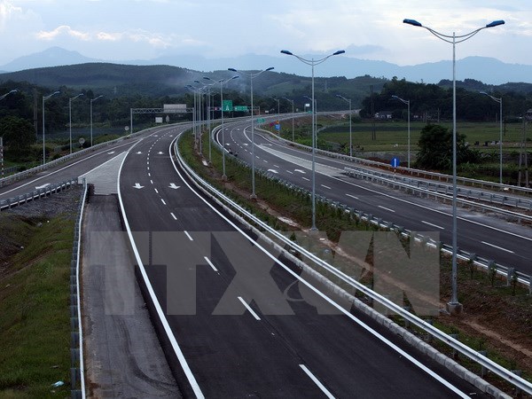 Bộ Tài chính: Khó khả thi huy động nguồn lực cho cao tốc Bắc-Nam