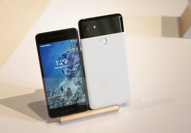 Liệu 2 mẫu điện thoại Pixel 2 và 2 XL có giúp Google hạ bệ iPhone?