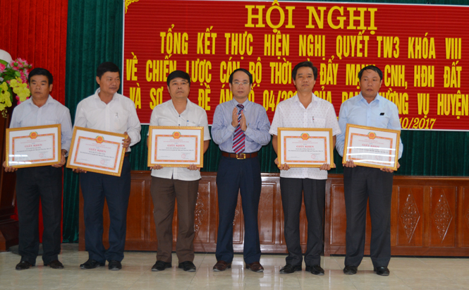 Quảng Ninh phấn đấu đến năm 2020 có 100% cán bộ cấp huyện có trình độ chuyên môn đại học