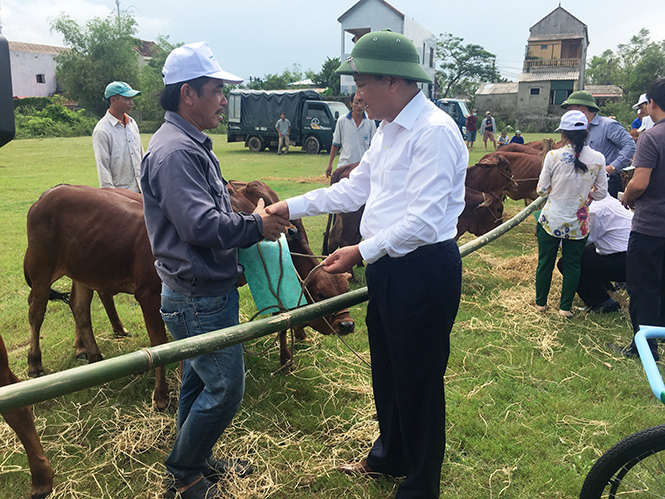 "Tiếp sức cho người nghèo vùng thiên tai"