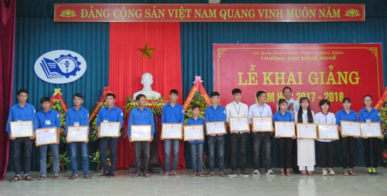 Trường cao đẳng nghề Quảng Bình: Khai giảng năm học 2017-2018