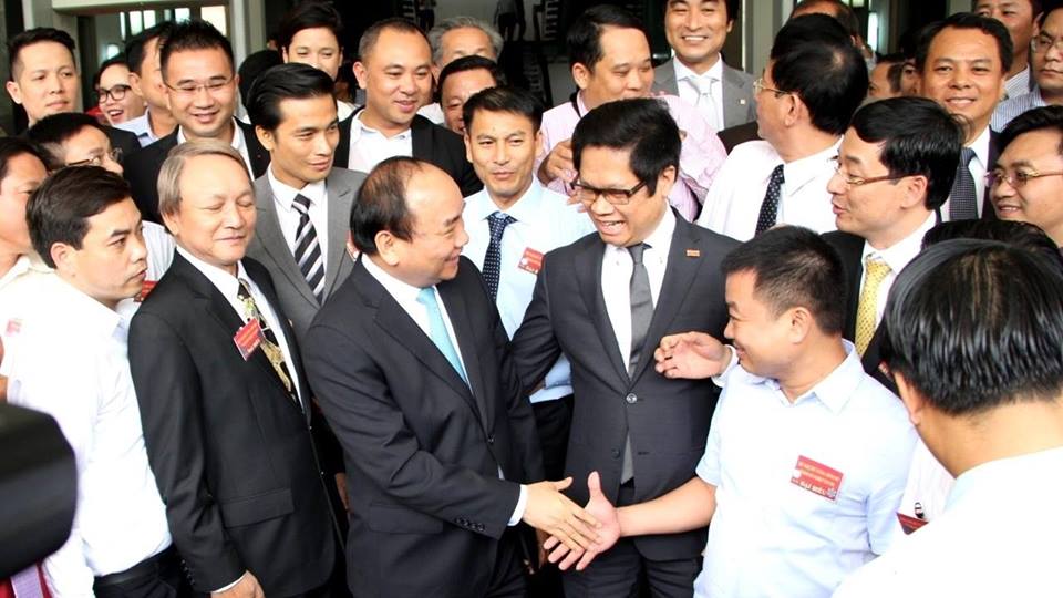 Hai ngọn lửa khích lệ tinh thần doanh nhân