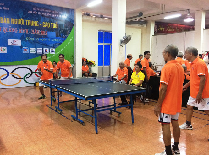 Khai mạc giải bóng bàn người trung - cao tuổi năm 2017