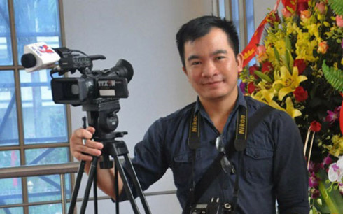 Thủ tướng Chính phủ truy tặng bằng khen cho phóng viên Đinh Hữu Dư