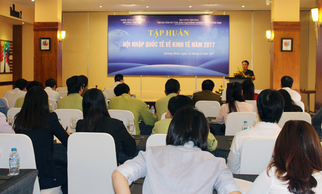 Gần 100 học viên tham gia tập huấn hội nhập quốc tế về kinh tế