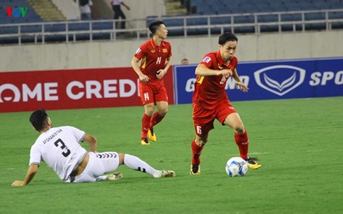 Thể thao 24h: Báo quốc tế nói gì khi ĐT Việt Nam giành vé dự VCK Asian Cup?