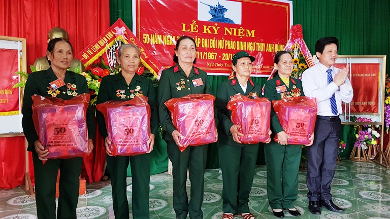 Kỷ niệm 50 năm ngày thành lập Đại đội nữ pháo binh Ngư Thủy anh hùng