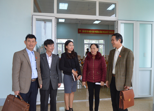 Đoàn đại biểu Quốc hội tỉnh tiếp xúc cử tri sau kỳ họp thứ 4