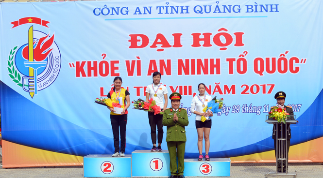 Giải chạy việt dã-vũ trang truyền thống Công an tỉnh năm 2017