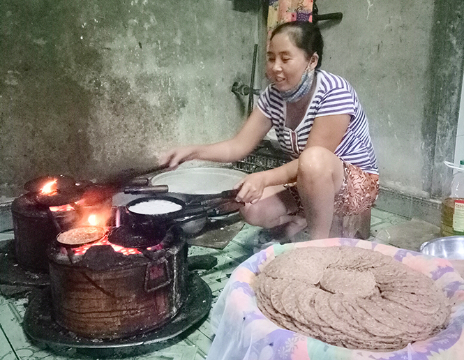 "Giữ lửa" bánh xèo, bánh đúc Quảng Hòa
