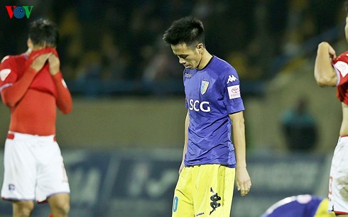 Văn Quyết bị gạch tên khỏi QBV Việt Nam: Liệu có bất ngờ và bất công?