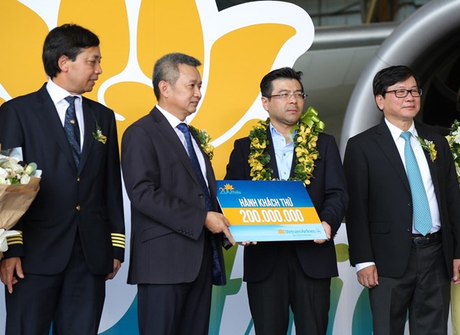 Vietnam Airlines đón hành khách thứ 200 triệu qua 2 thập kỷ thành lập