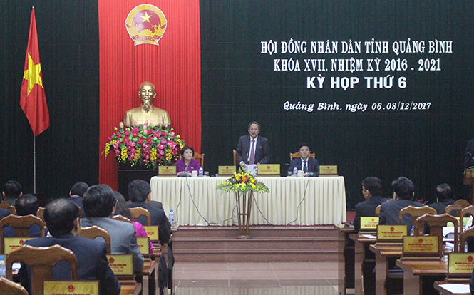 Thảo luận và chất vấn nhiều vấn đề quan trọng, cử tri quan tâm